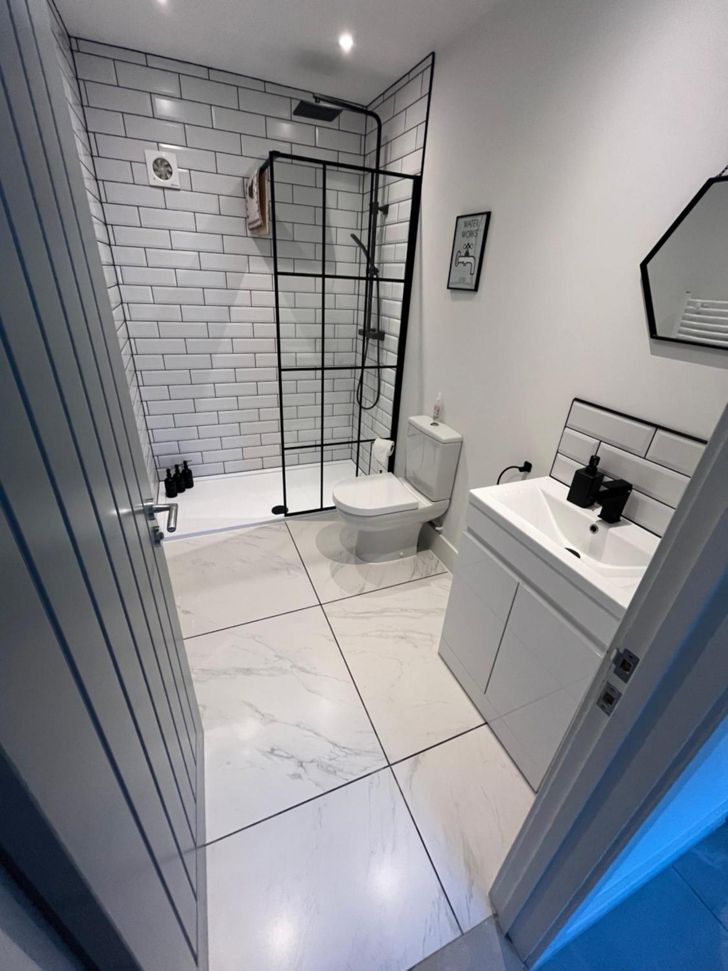 Entire Property In Downham Market, Serviced Accomodation Appartement Buitenkant foto