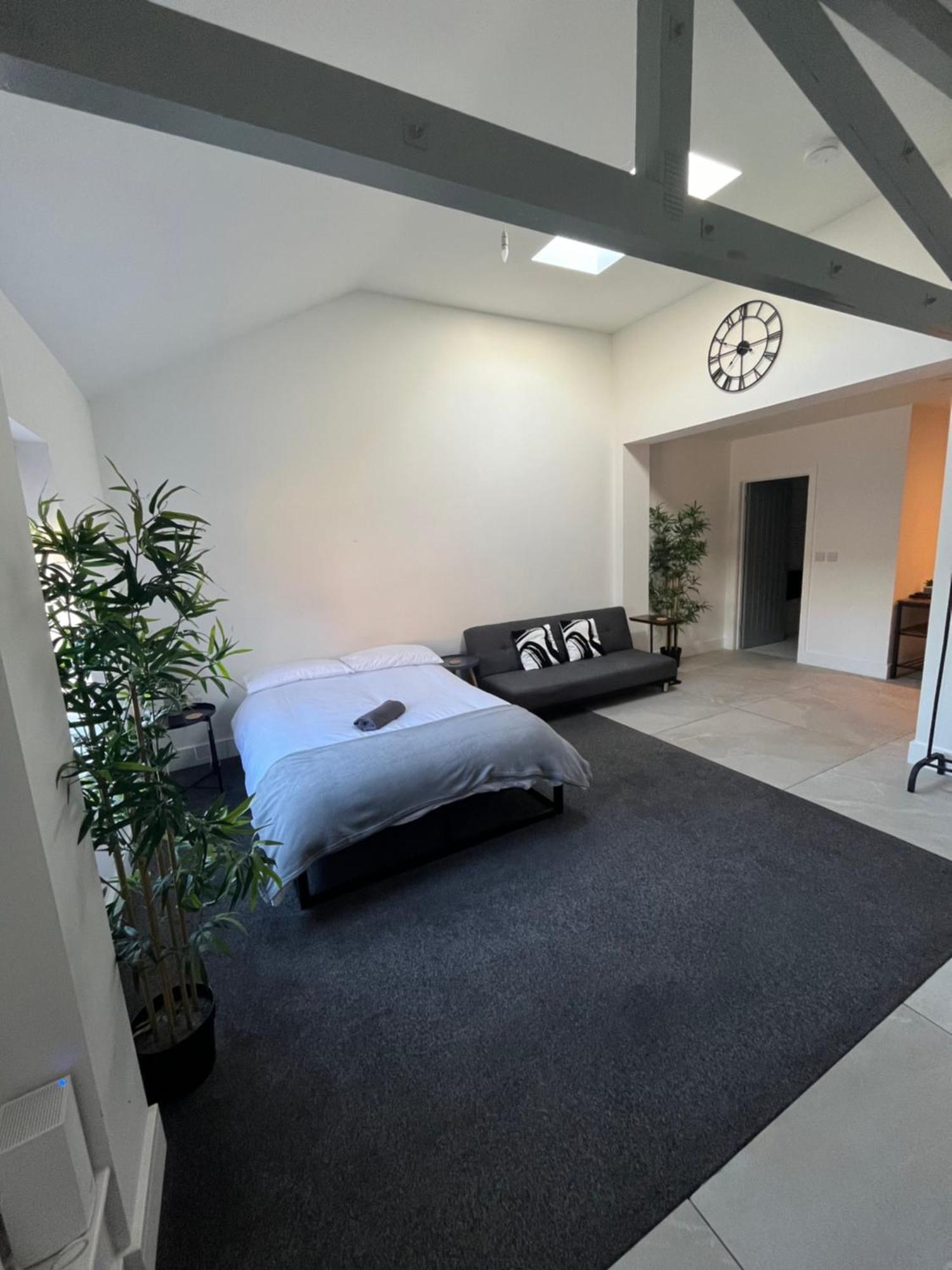 Entire Property In Downham Market, Serviced Accomodation Appartement Buitenkant foto