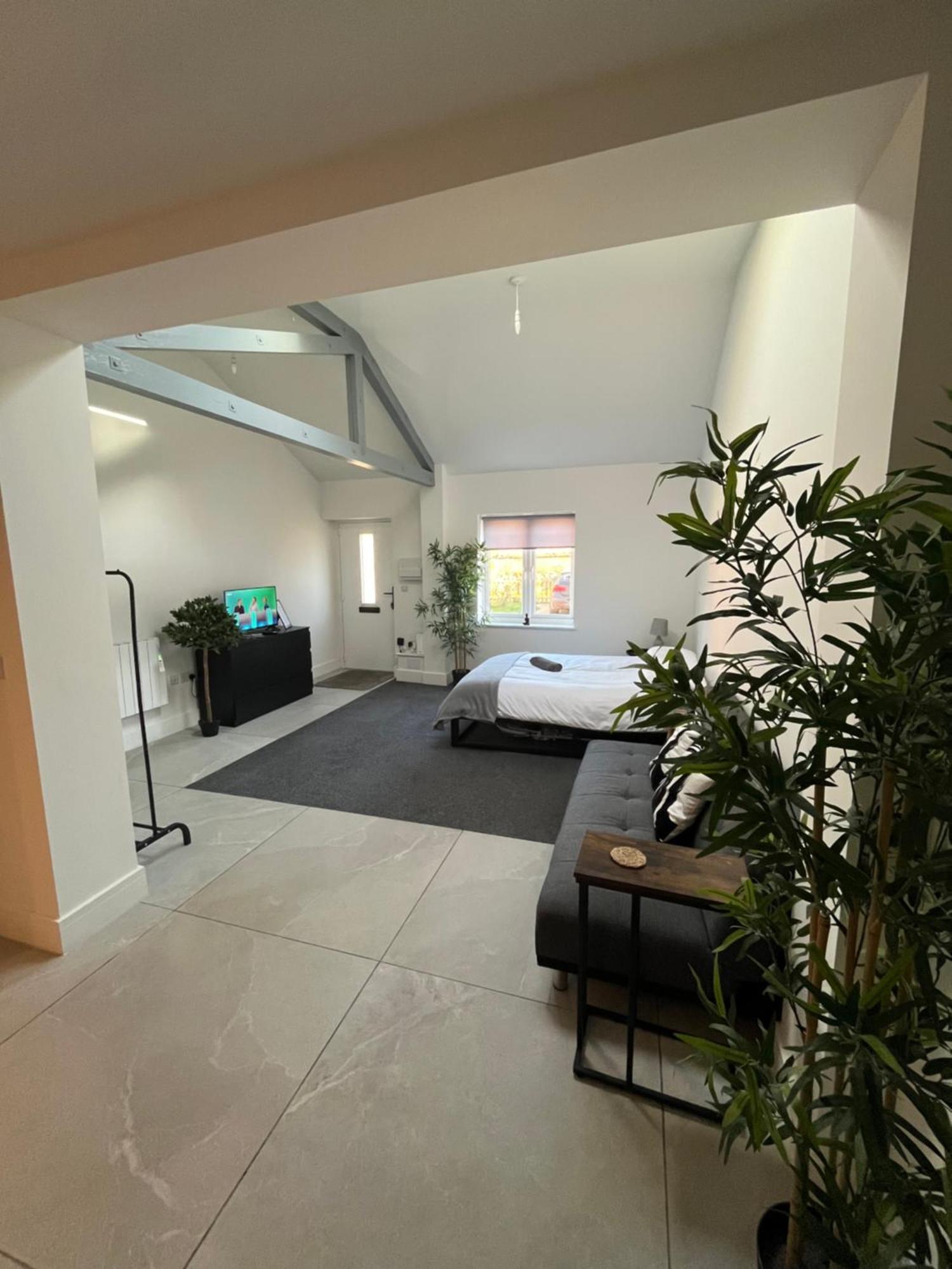Entire Property In Downham Market, Serviced Accomodation Appartement Buitenkant foto